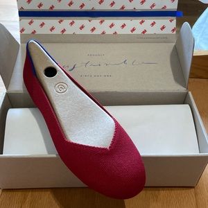 New in box Rothy’s size 9. Scooter red.